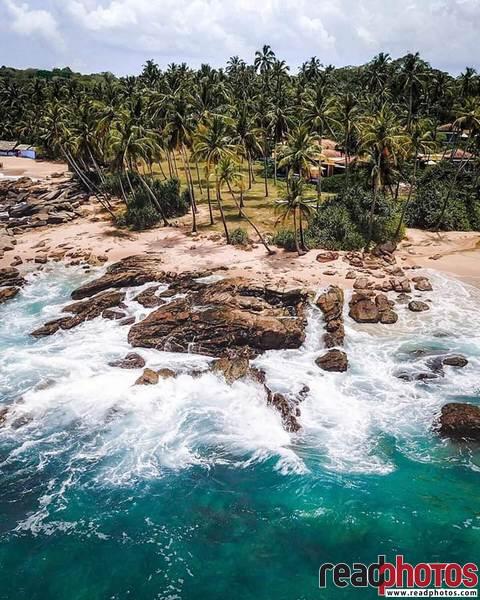 Beaches of Sri Lanka - Read Photos