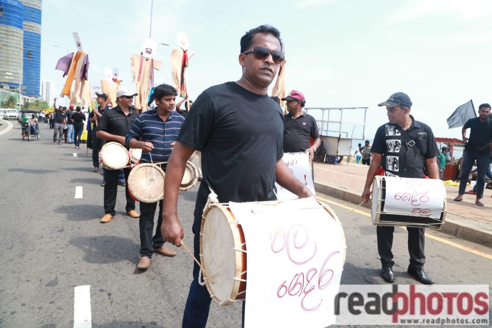 University Professors Association march from Kollupitiya to Galle Face
