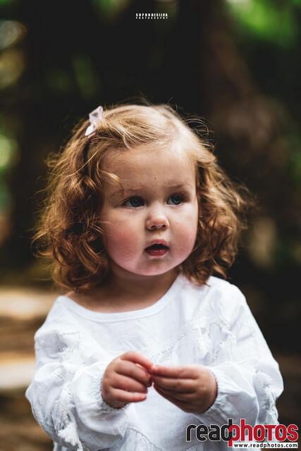 Chubby cute little girl, Australia (2) - Read Photos