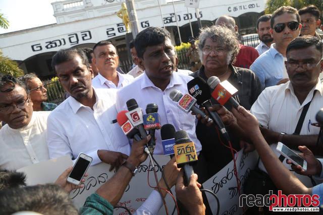 Journalists for democracy protest 2019 - Read Photos