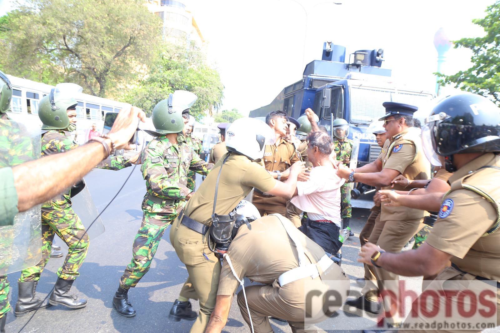 Sri Lankas police used tear gas and water cannons to disperse a protest