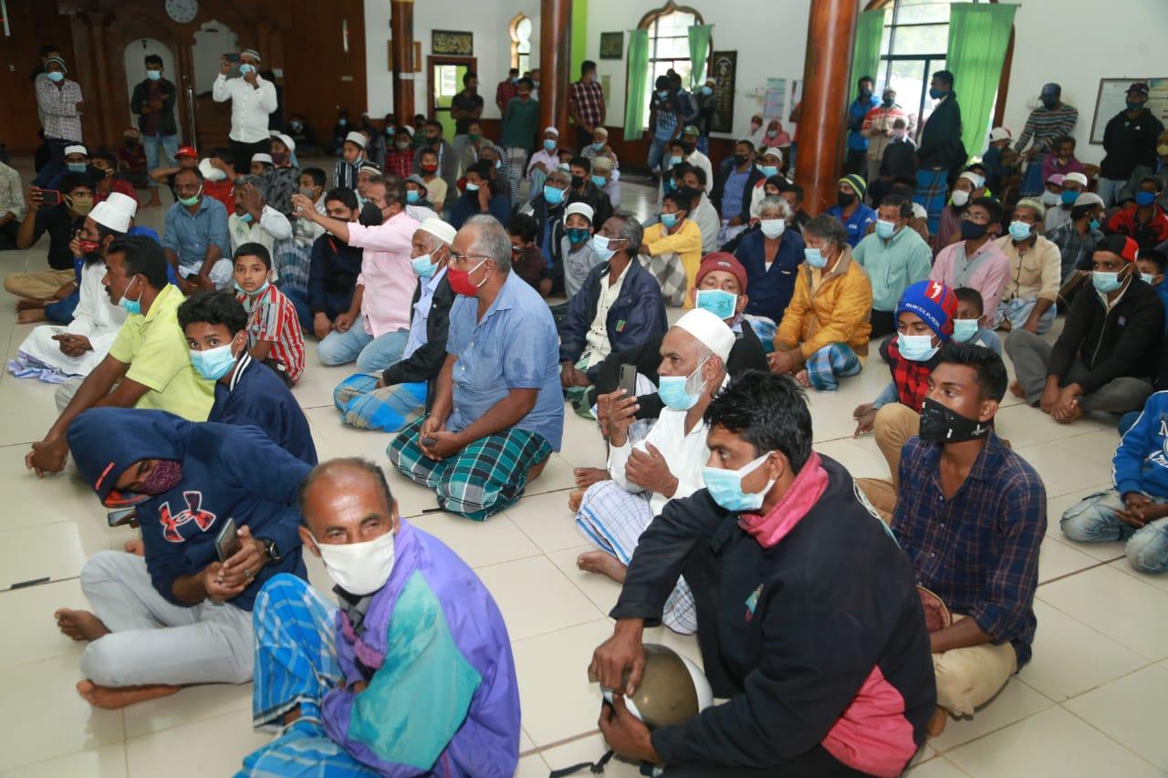 20/12/2020 Sajith Premadasa at Majidul Kawufar Mosque Mahathanna Guruthalawa