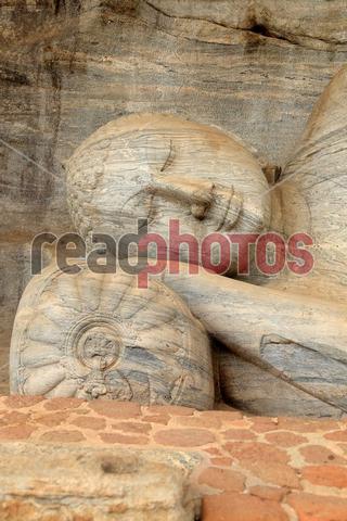 Gal viharaya, Polonnaruwa in Sri Lanka - Read Photos