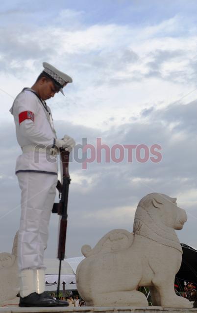 War hero memorial, Sri Lanka(2)
