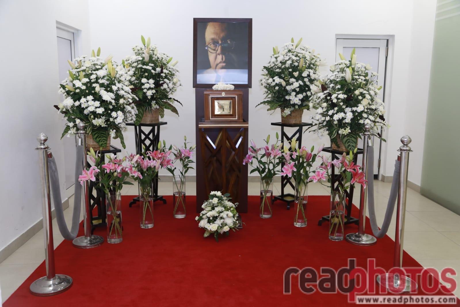 Mathaka Mangala: Late Mangala Samaraweeraâ€™s ashes placed for final respects