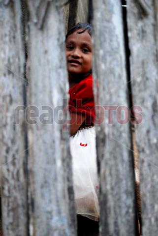 Children, puthalam (2) in Sri Lanka  - Read Photos