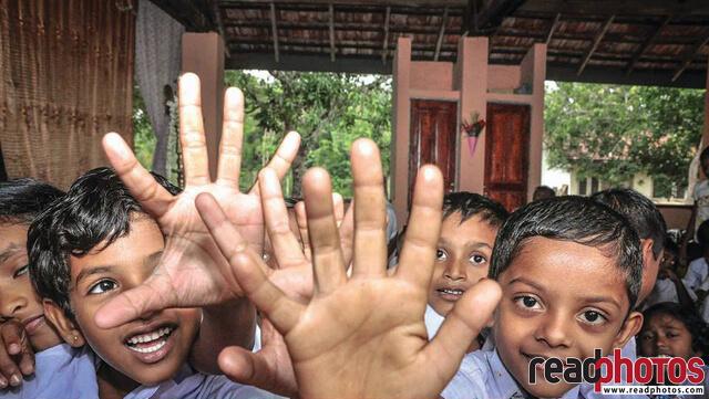 School children happy moment, Sri Lanka - Read Photos