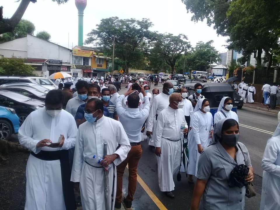 Priests protest in support of Rev. Fr. Cyril Gamini - Read Photos